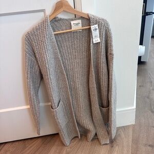 Abercrombie new with tags cardigan